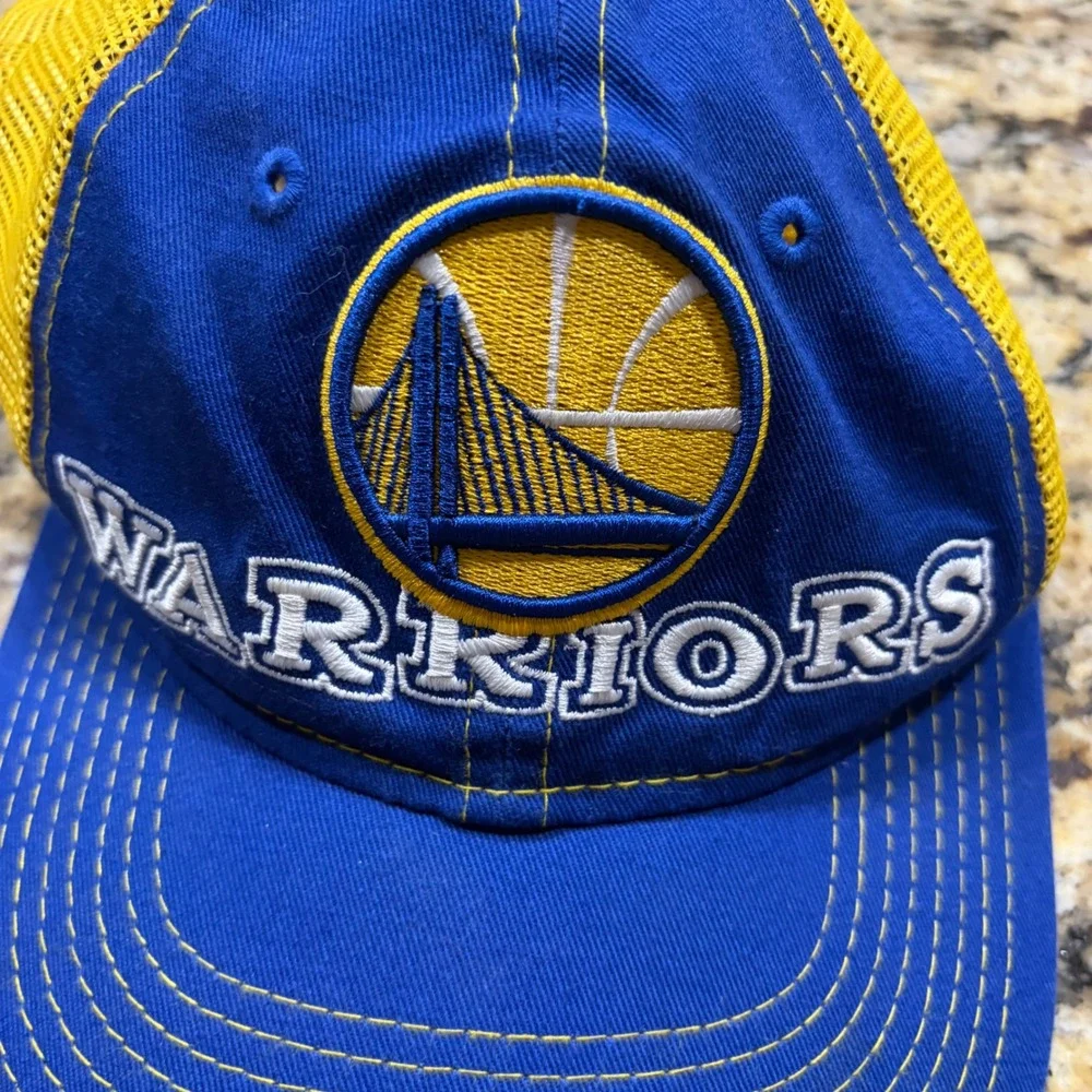 New Era Golden State Warriors Youth Trucker Hat Blue Yellow NBA 9TWENTY Cap